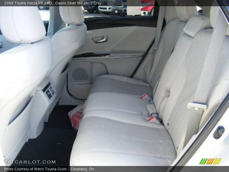 Classic Silver Metallic / Gray 2009 Toyota Venza V6 AWD