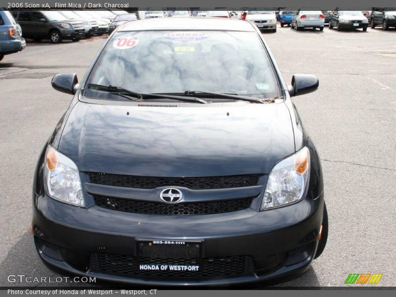 Flint Mica / Dark Charcoal 2006 Scion xA