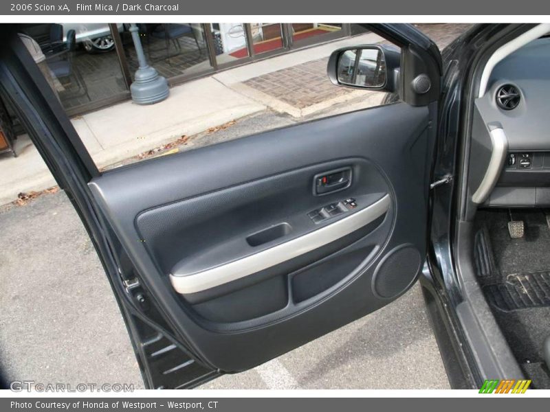 Flint Mica / Dark Charcoal 2006 Scion xA