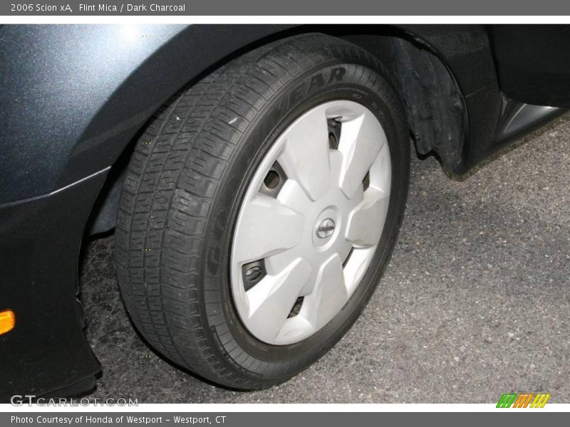 Flint Mica / Dark Charcoal 2006 Scion xA