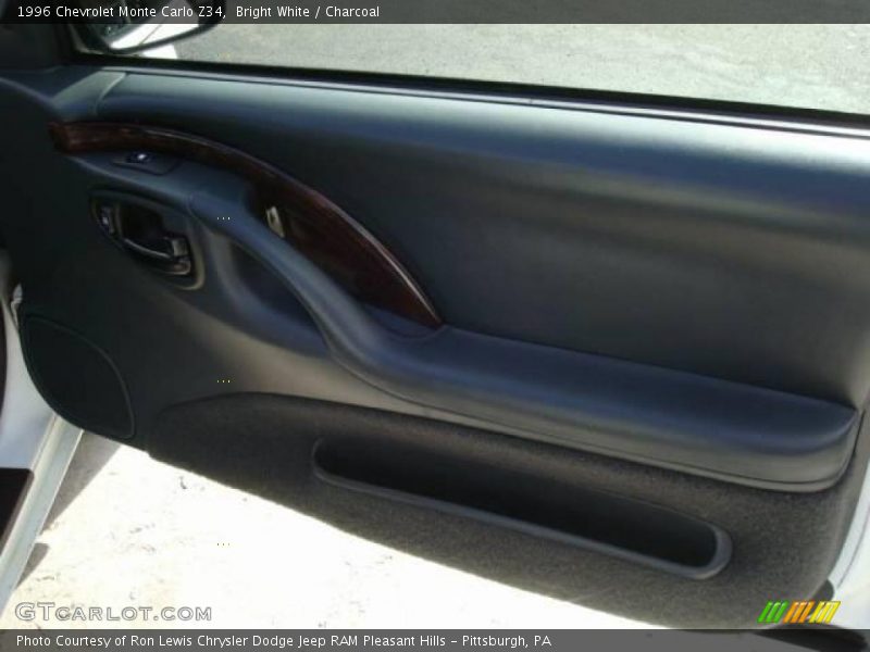 Bright White / Charcoal 1996 Chevrolet Monte Carlo Z34