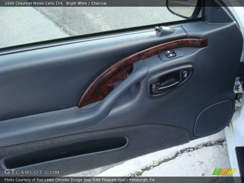 Bright White / Charcoal 1996 Chevrolet Monte Carlo Z34