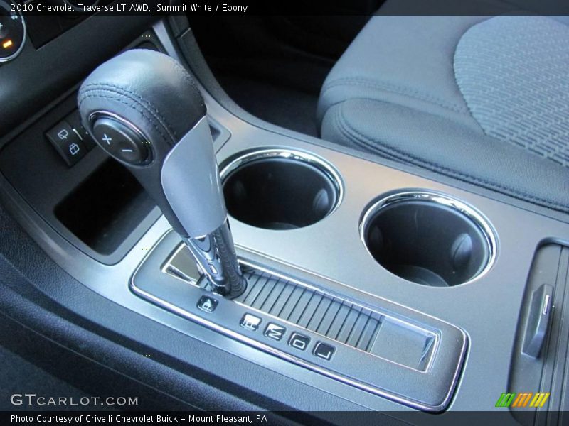 Summit White / Ebony 2010 Chevrolet Traverse LT AWD