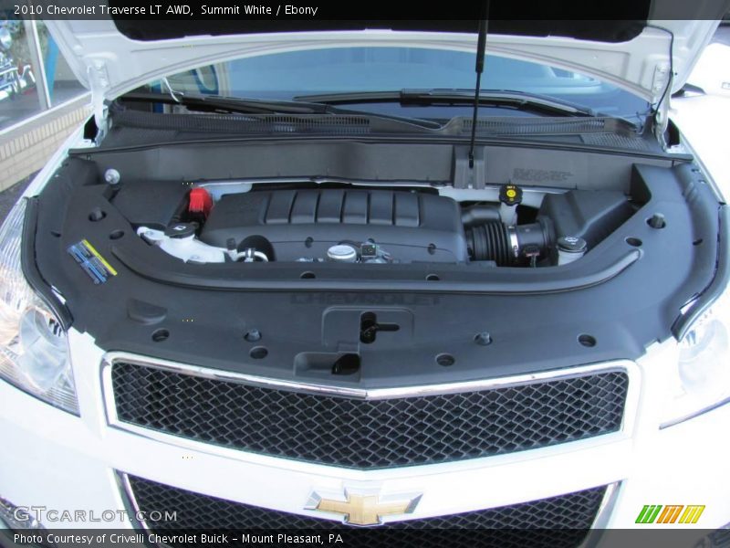 Summit White / Ebony 2010 Chevrolet Traverse LT AWD