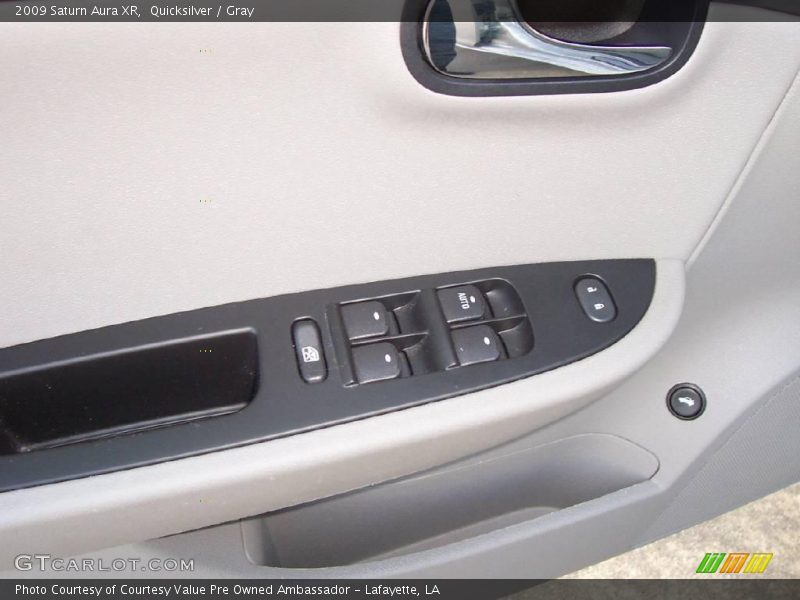 Quicksilver / Gray 2009 Saturn Aura XR