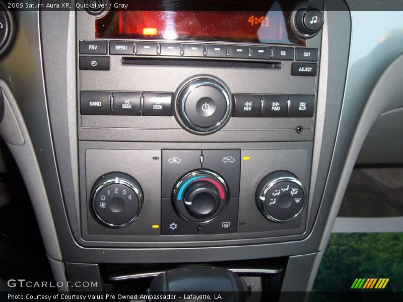 Quicksilver / Gray 2009 Saturn Aura XR