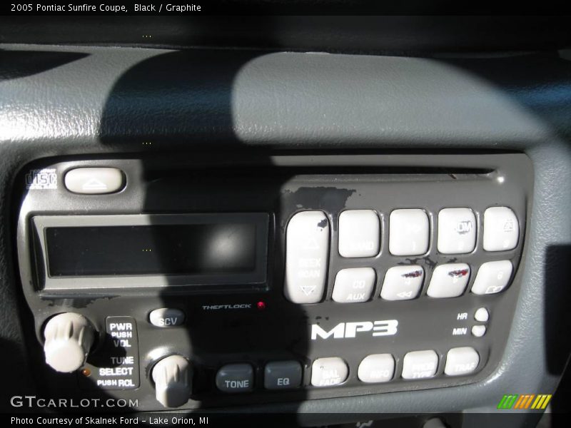 Black / Graphite 2005 Pontiac Sunfire Coupe