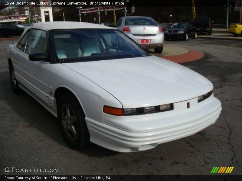 Bright White / White 1994 Oldsmobile Cutlass Supreme Convertible