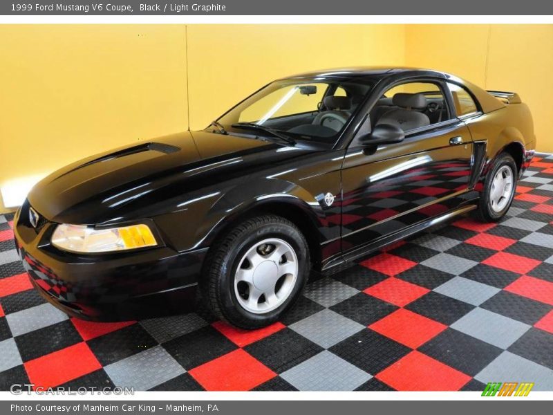 Black / Light Graphite 1999 Ford Mustang V6 Coupe