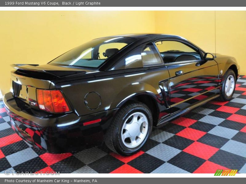 Black / Light Graphite 1999 Ford Mustang V6 Coupe