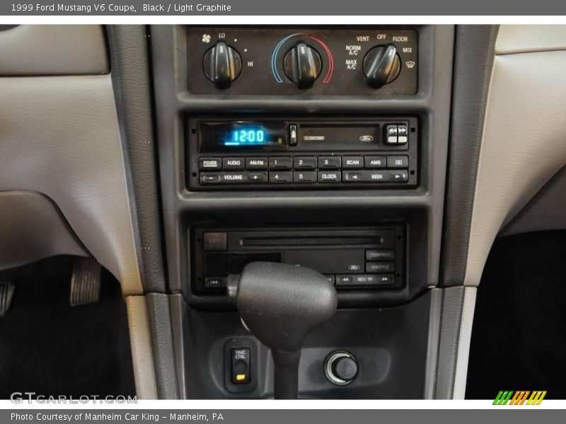 Black / Light Graphite 1999 Ford Mustang V6 Coupe