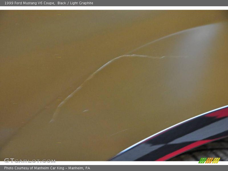 Black / Light Graphite 1999 Ford Mustang V6 Coupe
