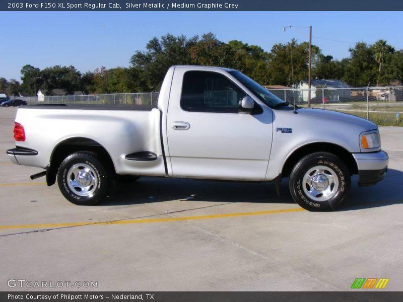 Silver Metallic / Medium Graphite Grey 2003 Ford F150 XL Sport Regular Cab