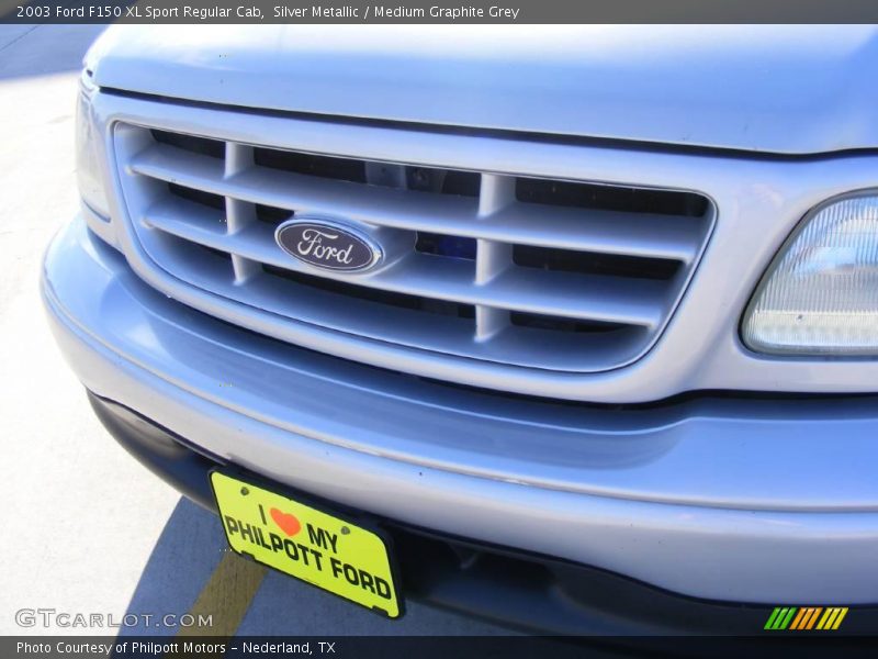 Silver Metallic / Medium Graphite Grey 2003 Ford F150 XL Sport Regular Cab