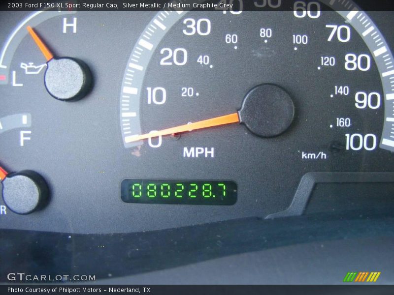 Silver Metallic / Medium Graphite Grey 2003 Ford F150 XL Sport Regular Cab