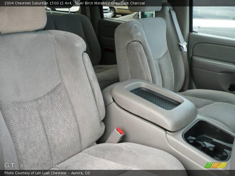 Silver Birch Metallic / Gray/Dark Charcoal 2004 Chevrolet Suburban 1500 LS 4x4