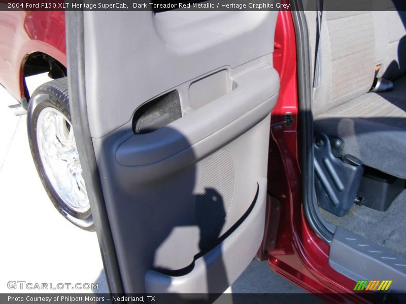 Dark Toreador Red Metallic / Heritage Graphite Grey 2004 Ford F150 XLT Heritage SuperCab