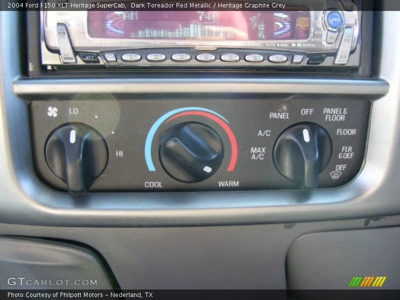 Dark Toreador Red Metallic / Heritage Graphite Grey 2004 Ford F150 XLT Heritage SuperCab