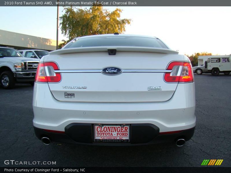 White Platinum Metallic Tri-Coat / Charcoal Black 2010 Ford Taurus SHO AWD