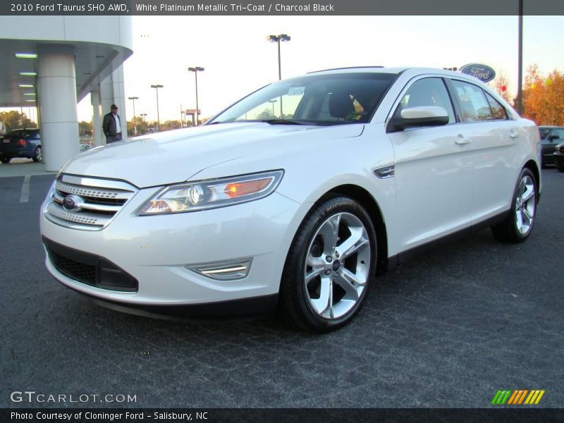 White Platinum Metallic Tri-Coat / Charcoal Black 2010 Ford Taurus SHO AWD