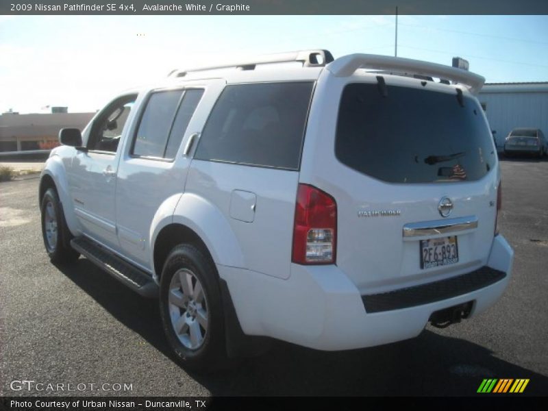 Avalanche White / Graphite 2009 Nissan Pathfinder SE 4x4