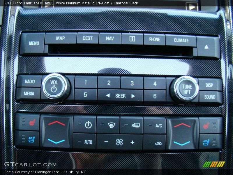 White Platinum Metallic Tri-Coat / Charcoal Black 2010 Ford Taurus SHO AWD