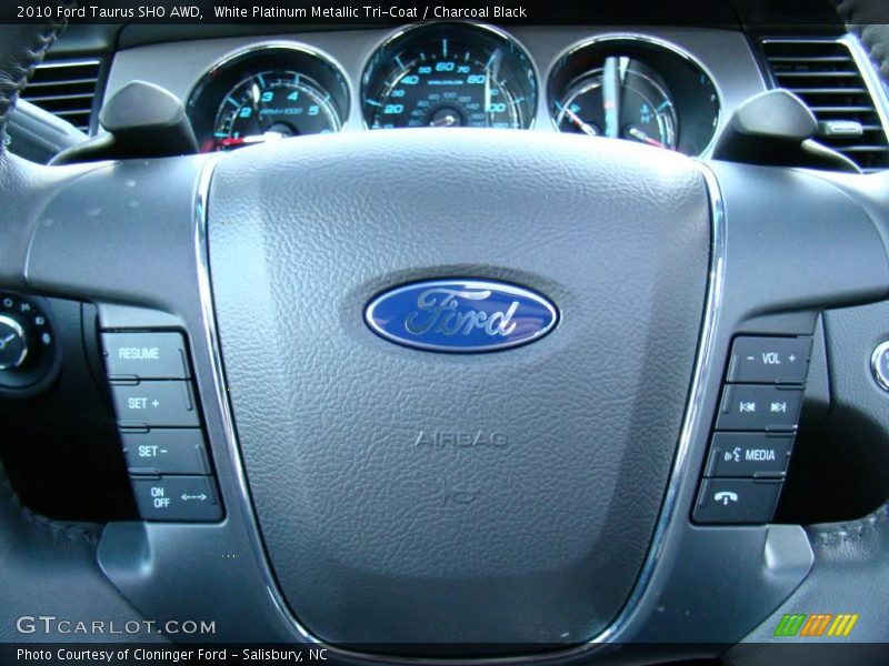 White Platinum Metallic Tri-Coat / Charcoal Black 2010 Ford Taurus SHO AWD