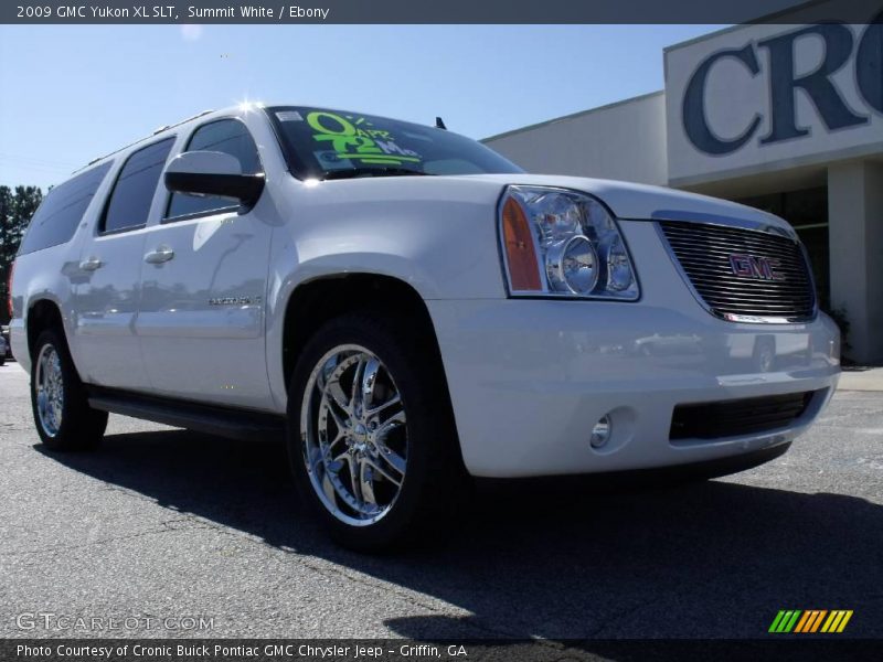 Summit White / Ebony 2009 GMC Yukon XL SLT