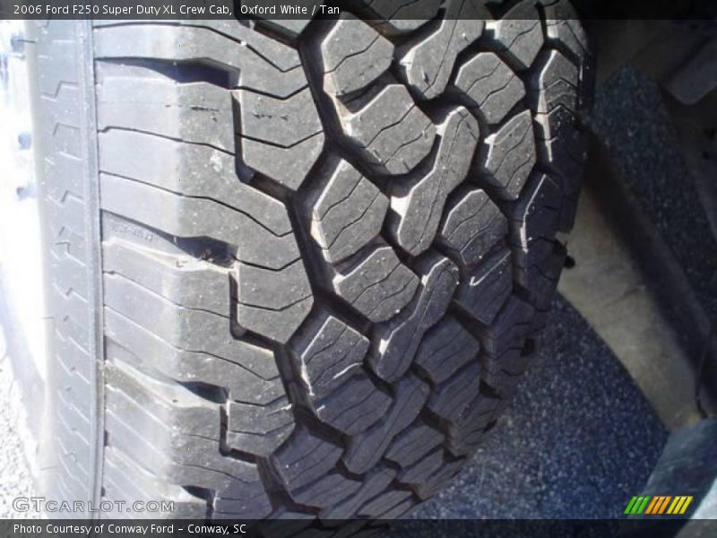 Oxford White / Tan 2006 Ford F250 Super Duty XL Crew Cab