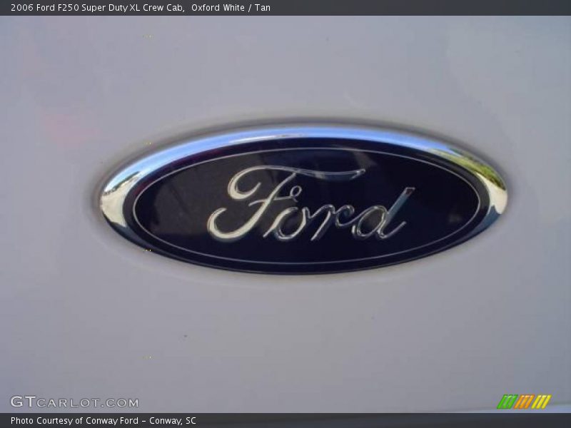 Oxford White / Tan 2006 Ford F250 Super Duty XL Crew Cab