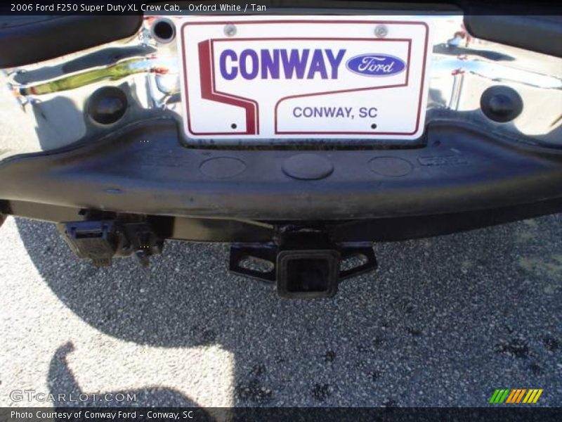 Oxford White / Tan 2006 Ford F250 Super Duty XL Crew Cab