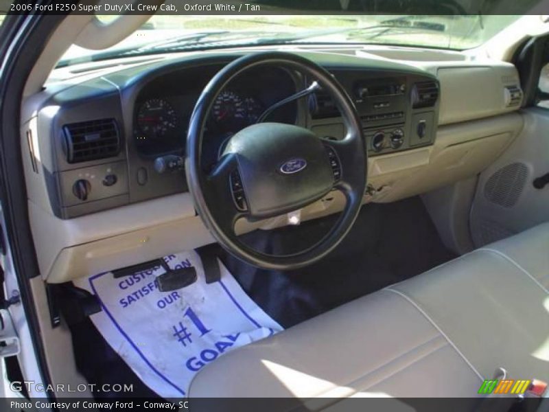 Oxford White / Tan 2006 Ford F250 Super Duty XL Crew Cab