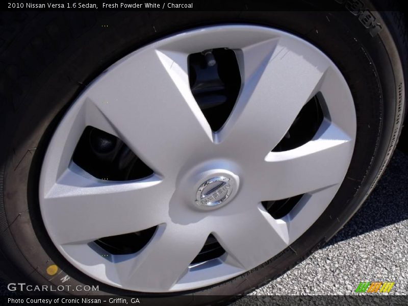 Fresh Powder White / Charcoal 2010 Nissan Versa 1.6 Sedan