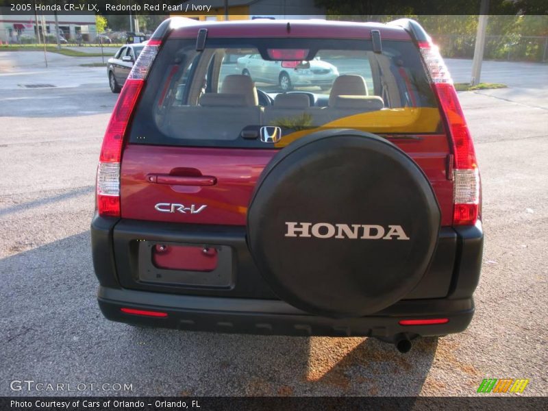 Redondo Red Pearl / Ivory 2005 Honda CR-V LX