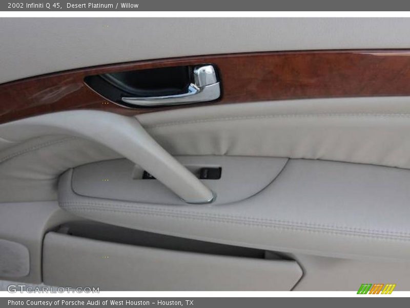 Desert Platinum / Willow 2002 Infiniti Q 45