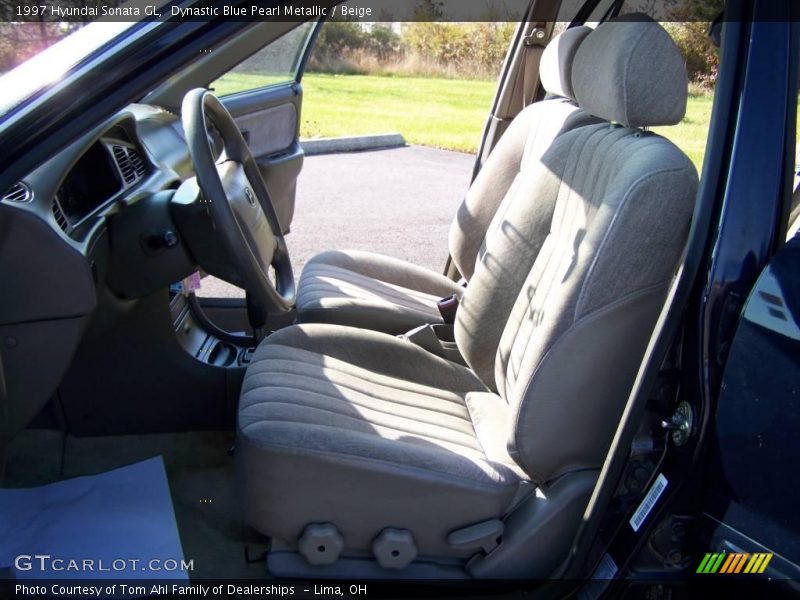 Dynastic Blue Pearl Metallic / Beige 1997 Hyundai Sonata GL