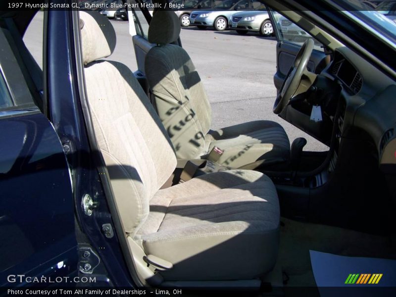 Dynastic Blue Pearl Metallic / Beige 1997 Hyundai Sonata GL