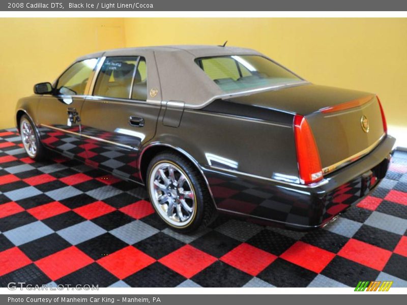 Black Ice / Light Linen/Cocoa 2008 Cadillac DTS
