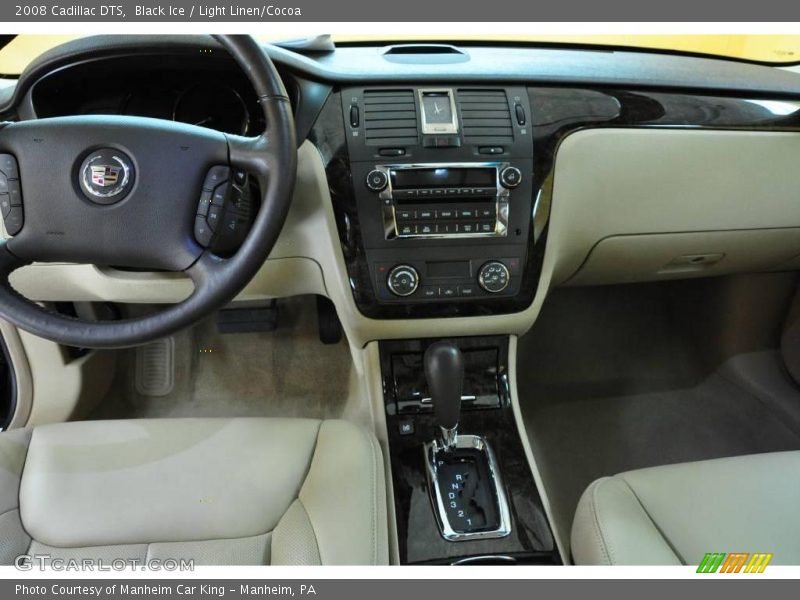 Black Ice / Light Linen/Cocoa 2008 Cadillac DTS