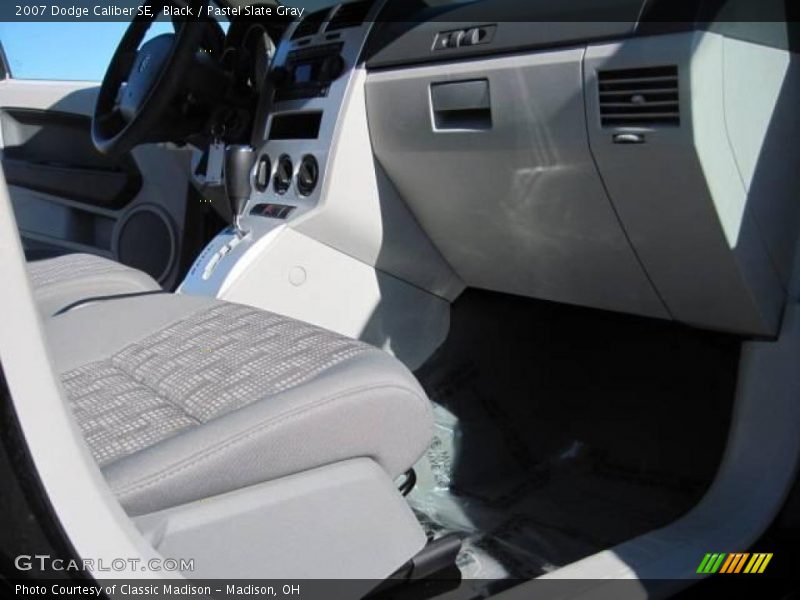 Black / Pastel Slate Gray 2007 Dodge Caliber SE