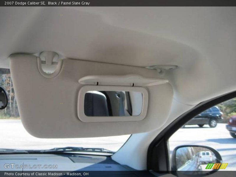 Black / Pastel Slate Gray 2007 Dodge Caliber SE