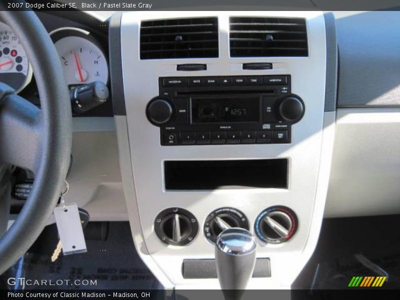 Black / Pastel Slate Gray 2007 Dodge Caliber SE