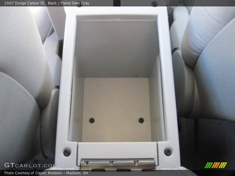 Black / Pastel Slate Gray 2007 Dodge Caliber SE