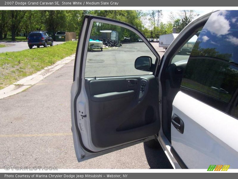 Stone White / Medium Slate Gray 2007 Dodge Grand Caravan SE