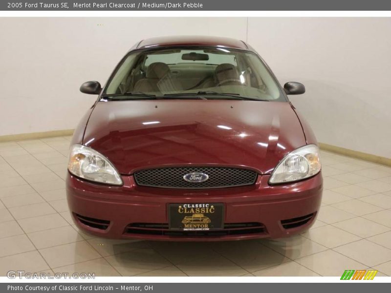 Merlot Pearl Clearcoat / Medium/Dark Pebble 2005 Ford Taurus SE