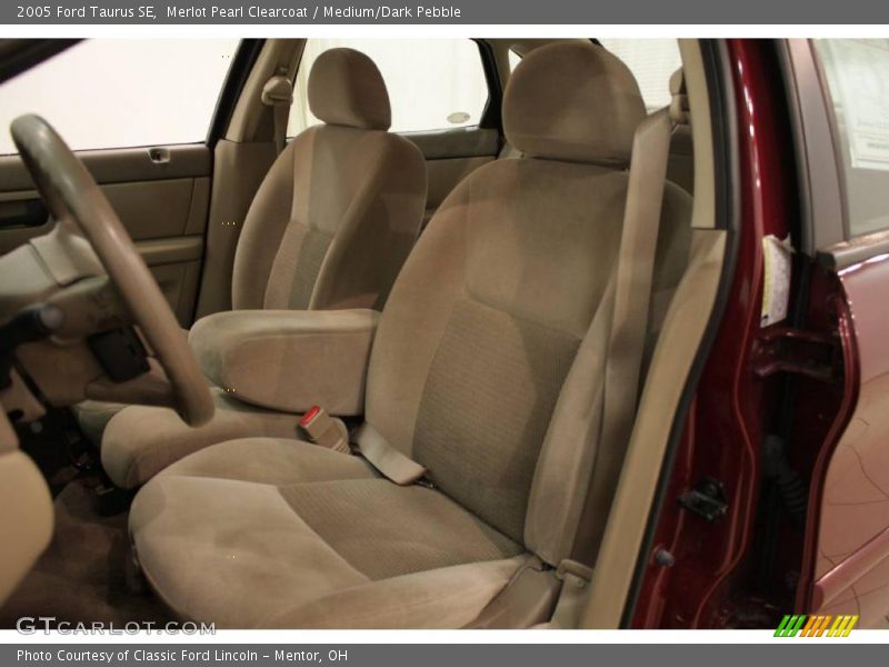 Merlot Pearl Clearcoat / Medium/Dark Pebble 2005 Ford Taurus SE