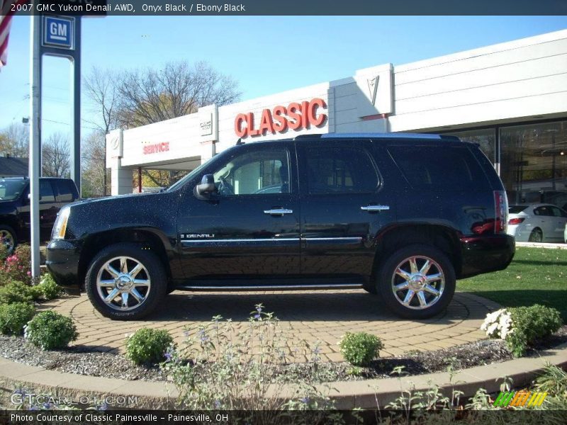 Onyx Black / Ebony Black 2007 GMC Yukon Denali AWD