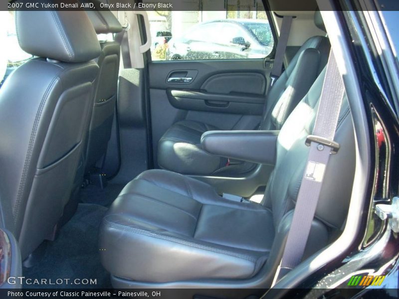 Onyx Black / Ebony Black 2007 GMC Yukon Denali AWD