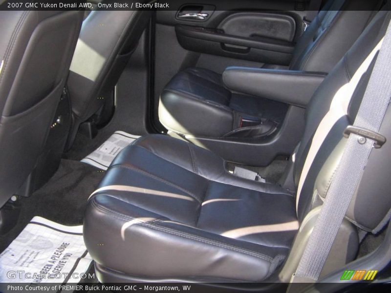 Onyx Black / Ebony Black 2007 GMC Yukon Denali AWD
