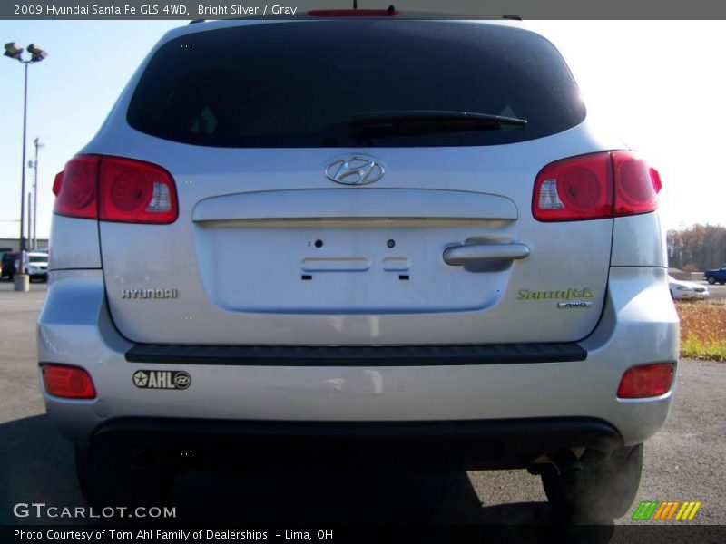Bright Silver / Gray 2009 Hyundai Santa Fe GLS 4WD